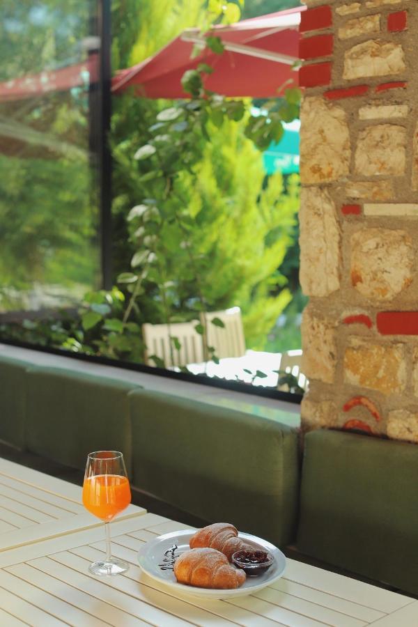 Hotel Natali Dhermi Exterior photo